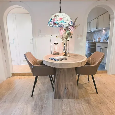 別荘 Vliegend Hert, Direct In De Op De Veluwe