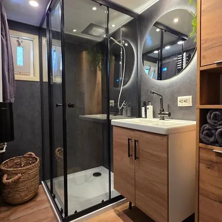 別荘 Vliegend Hert, Direct In De Op De Veluwe